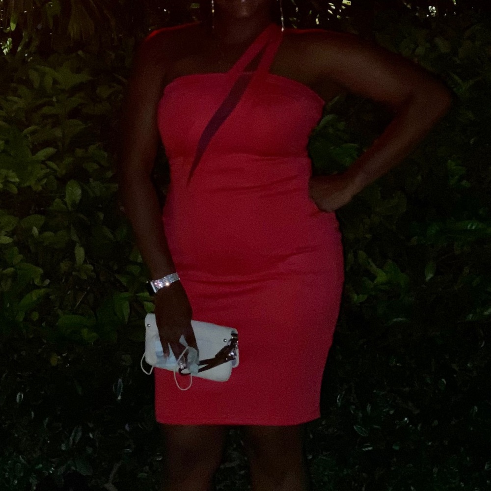 Fitting Sexy Pink dress w/ Stretch